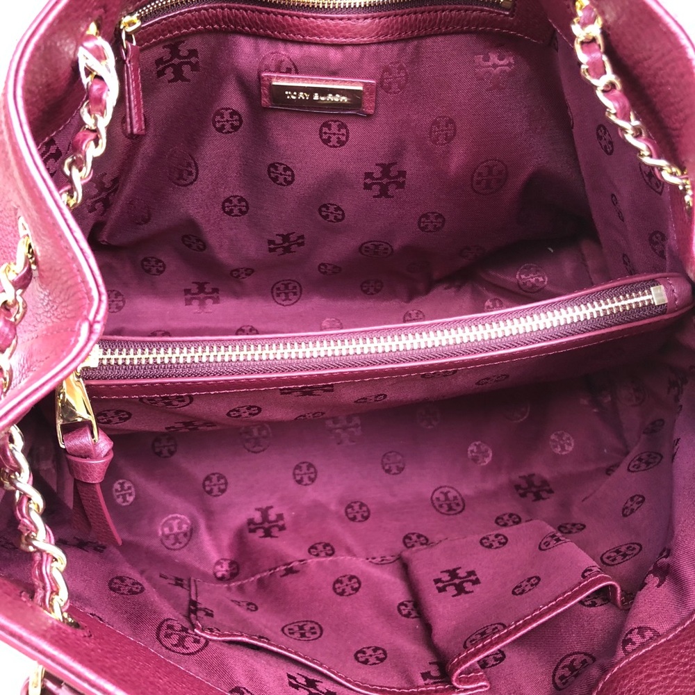 Tory Burch Logo Large Chain Tote - Picture 8 of 8